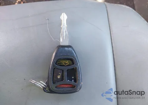 2007 Chrysler 300C из США, поврежденный, VIN 2C3KK63H27H758973